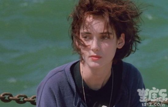 十二星座男生驾驭不了的星座女,12星座男抵抗不了这些举动