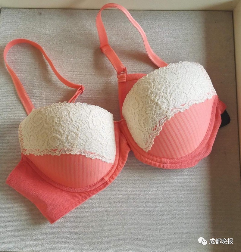 杩囪妭鏃剁殑濂ヨ幈,濂ヨ幈杩囪妭娲诲姩