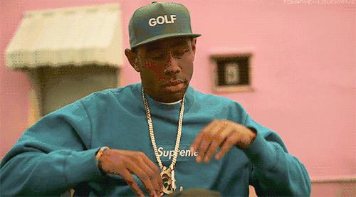 一直跌价的鞋子值得买吗,排队买不到的产品