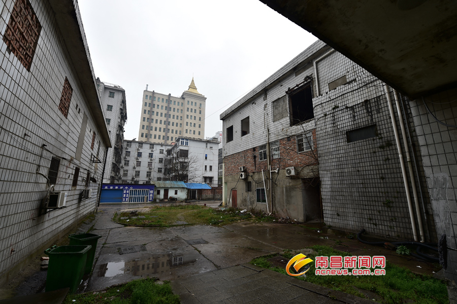 姹熻タ姝ｅ湪绛瑰鐨勪簲鏄熺骇閰掑簵,姹熻タ绗竴瀹朵簲鏄熺骇閰掑簵