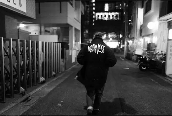 潮牌bape鲨鱼头,潮牌bape五角星