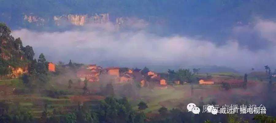 看山看水看日出日落,看山看水看古村