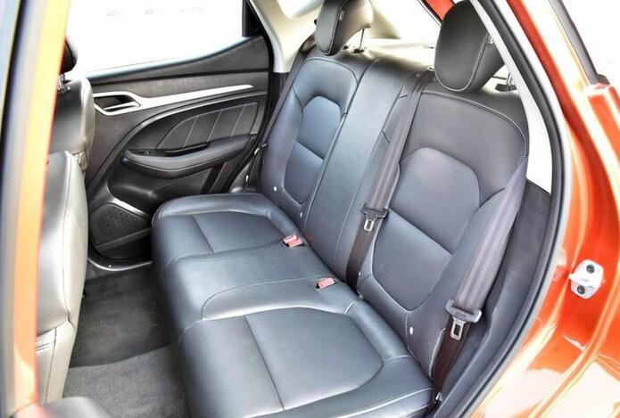 名爵zs2020款180dvvt自动,不黑不吹车评人