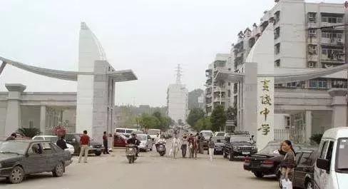 宜昌这个很多人骂了3年,却爱她一万年的地方!真的回不去了!