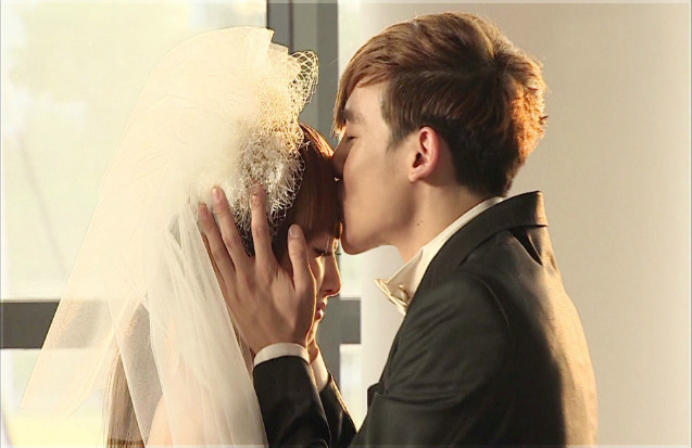 结婚第一年应该陪老婆怎么过,结婚第一年怎么打下基础