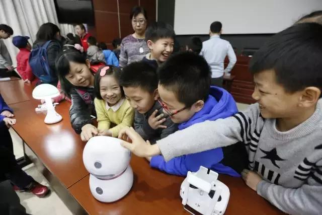 小班老师对孩子变化和成长的感悟,老师感慨学生一年的变化