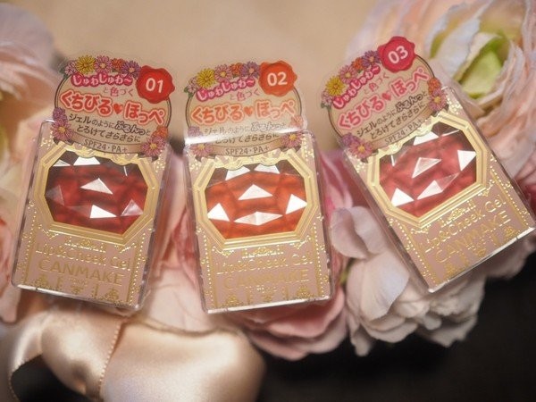 日韩绿茶婊们太犯规，居然用润唇霜做羞涩感发烧妆骗那些小男生