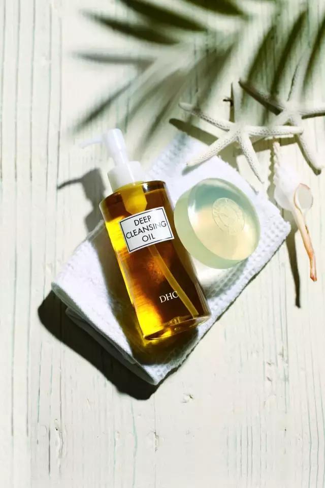 卸妆油dhc测评适合什么肤质,卸妆产品测评