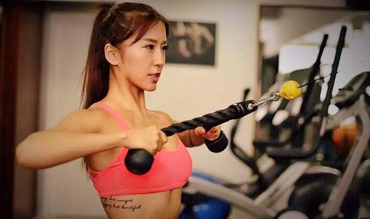 只用一个动作瘦肚子瘦腰,简单3个小动作15天减掉小肚腩