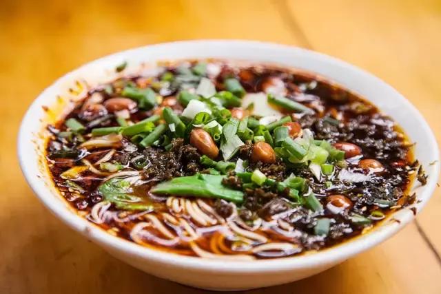 成都必吃的18碗面,成都最好吃的100碗面