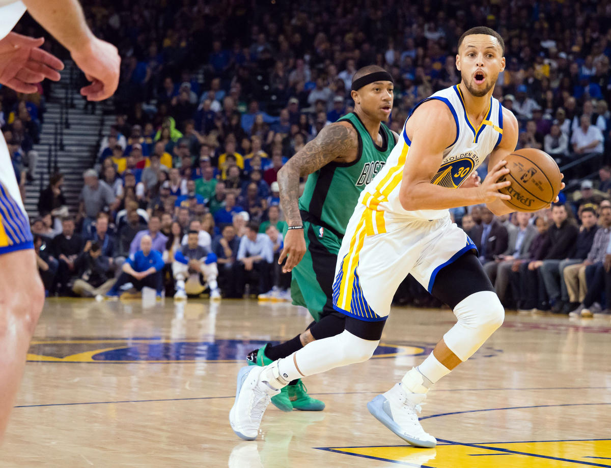 库里小托马斯比赛回放,库里喷泰伦卢