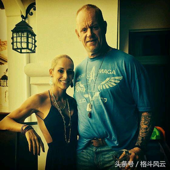 wwehhh夫妇vs隆达罗西,wwe2015年cm朋克