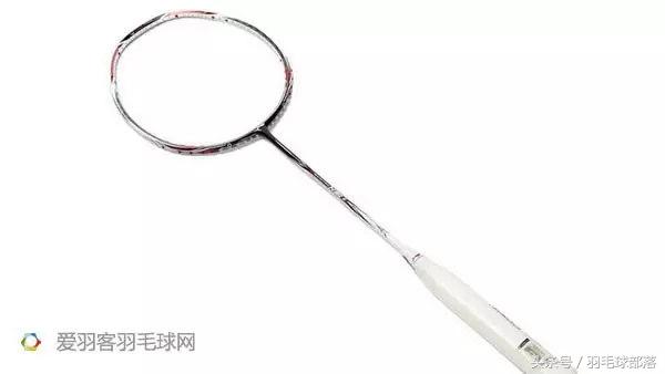 150左右均衡偏进攻的羽毛球拍,中杆偏硬的进攻羽毛球拍