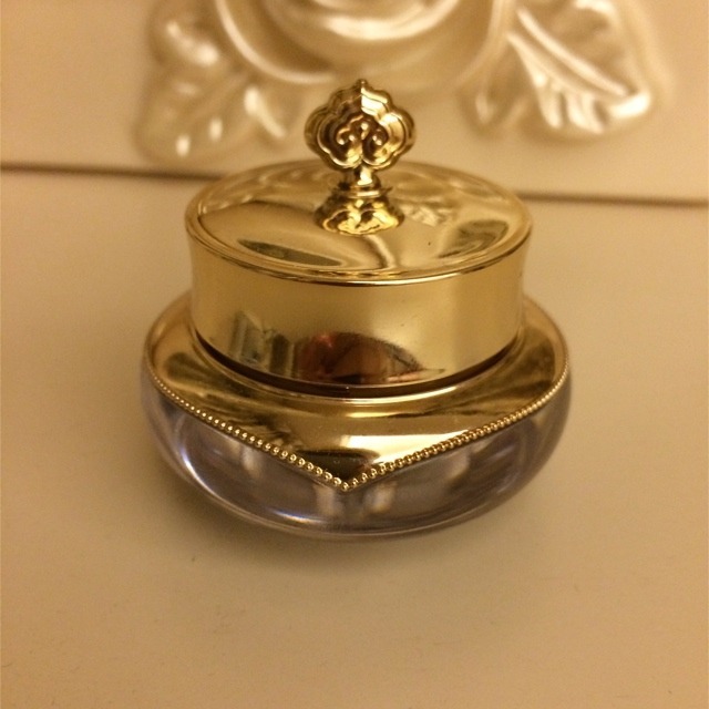 吃土的眼霜推荐,吃土也要买的眼霜雅诗兰黛文案