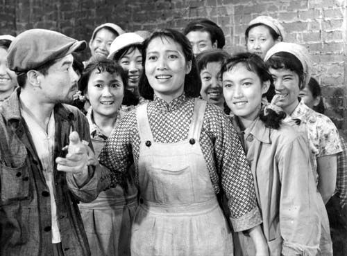 三八往事｜那年，我带着一群“三八”盖大楼