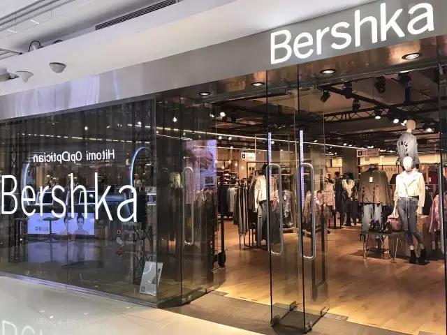 优衣库新品试衣间,优衣库早春试衣间