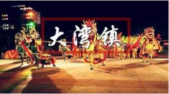 元宵节，在这里的鞭炮是这样玩的，看着都痛呀