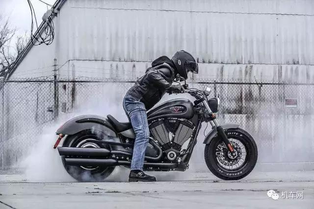 最新v型双缸哈雷摩托车,国内v型缸摩托车有哪些