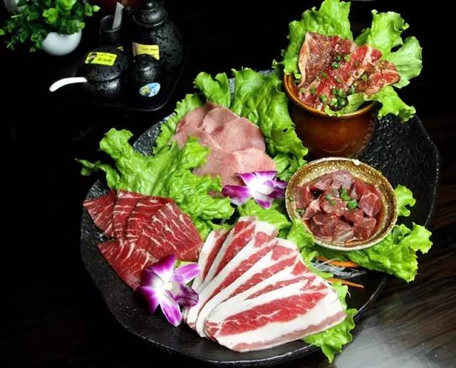 饕餮地铁线｜上海地铁3号线天天坐，原来一路上有这么多美食！坐着地铁一路逛吃！