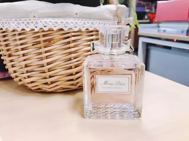 春天来了，新款植物系香水Get起来！