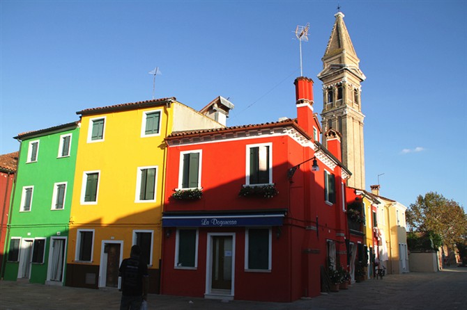 威尼斯景点彩虹岛,威尼斯有哪些美丽的岛屿