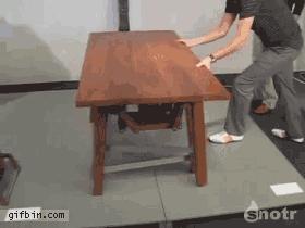 路上要是见到这么多钱，你们会怎么办？花掉还是还给人家