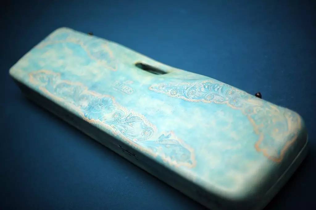 世界台球冠军杨帆,杨帆台球用的什么球杆