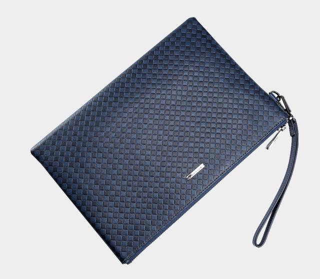 “包”打天下，所以，男人要慎重！