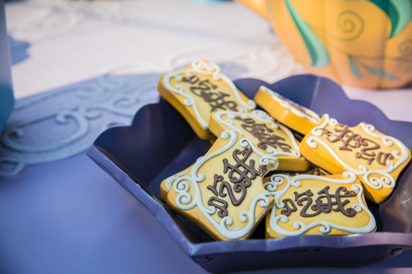 上海迪士尼乐园吃什么比较划算,上海迪士尼酒店住宿攻略