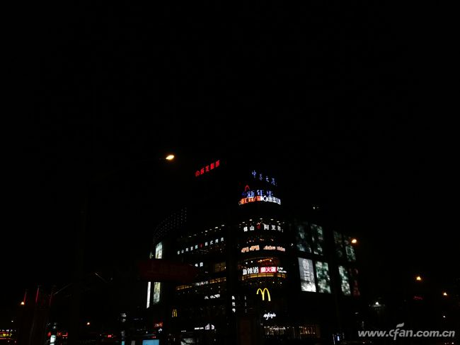 华为p10plus徕卡经典永不过时,华为p10的徕卡是真的吗