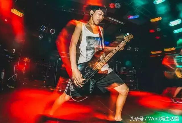 尤克里里跟吉他哪个适合8岁小孩,mistletoe吉他和尤克里里