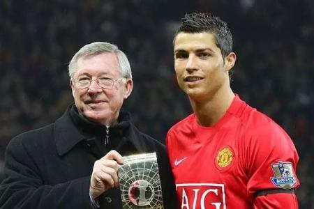 c罗白衣传奇视频,c罗的传奇足球生涯