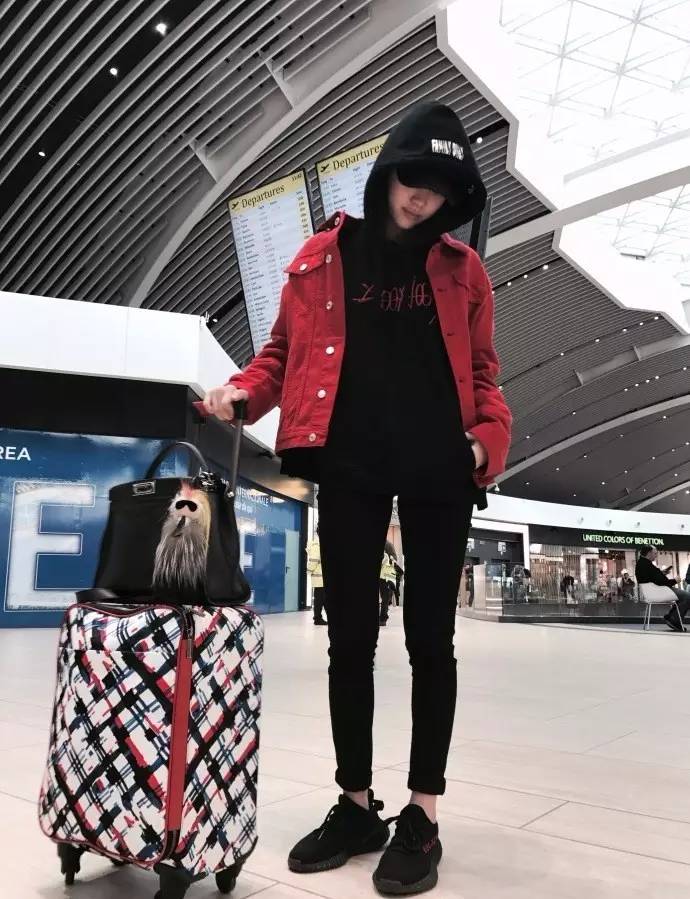 倪妮同款牛仔裤什么牌子,倪妮同款锥形牛仔裤