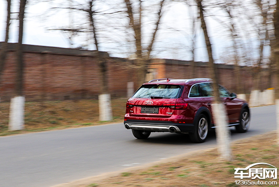 2017款奥迪a4allroad试驾,奥迪a43.0四驱quattro