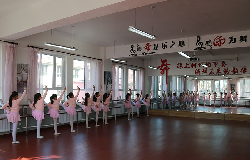 包头市青山少年宫课程,包头市科技少年宫课程