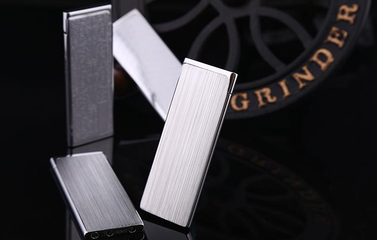 女人一般喜欢男人送她什么礼物,中年女人最想男人送的四件礼物