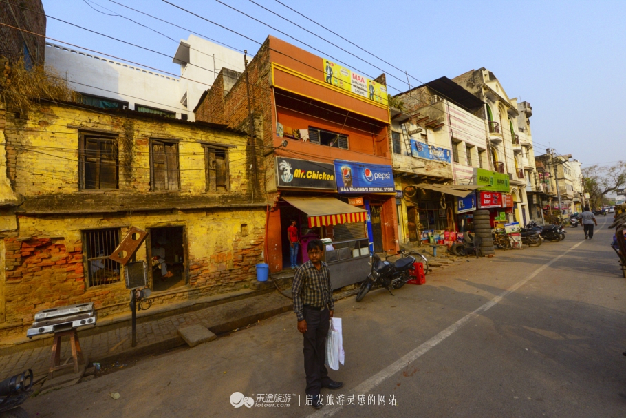 恒河祭祀,恒河夜晚宗教仪式