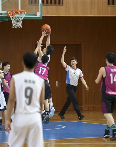业余裁判最新比赛,业余足球裁判的一天