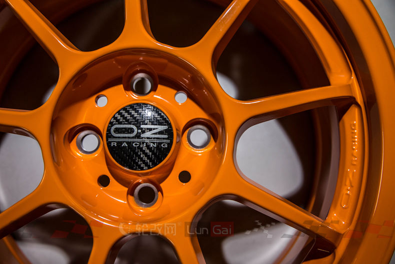 性价比最佳的18寸轻量化轮毂,超轻高级感18寸轮毂