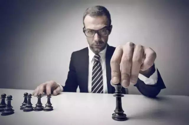 老员工不服管理怎么办,员工不服店长怎么解决