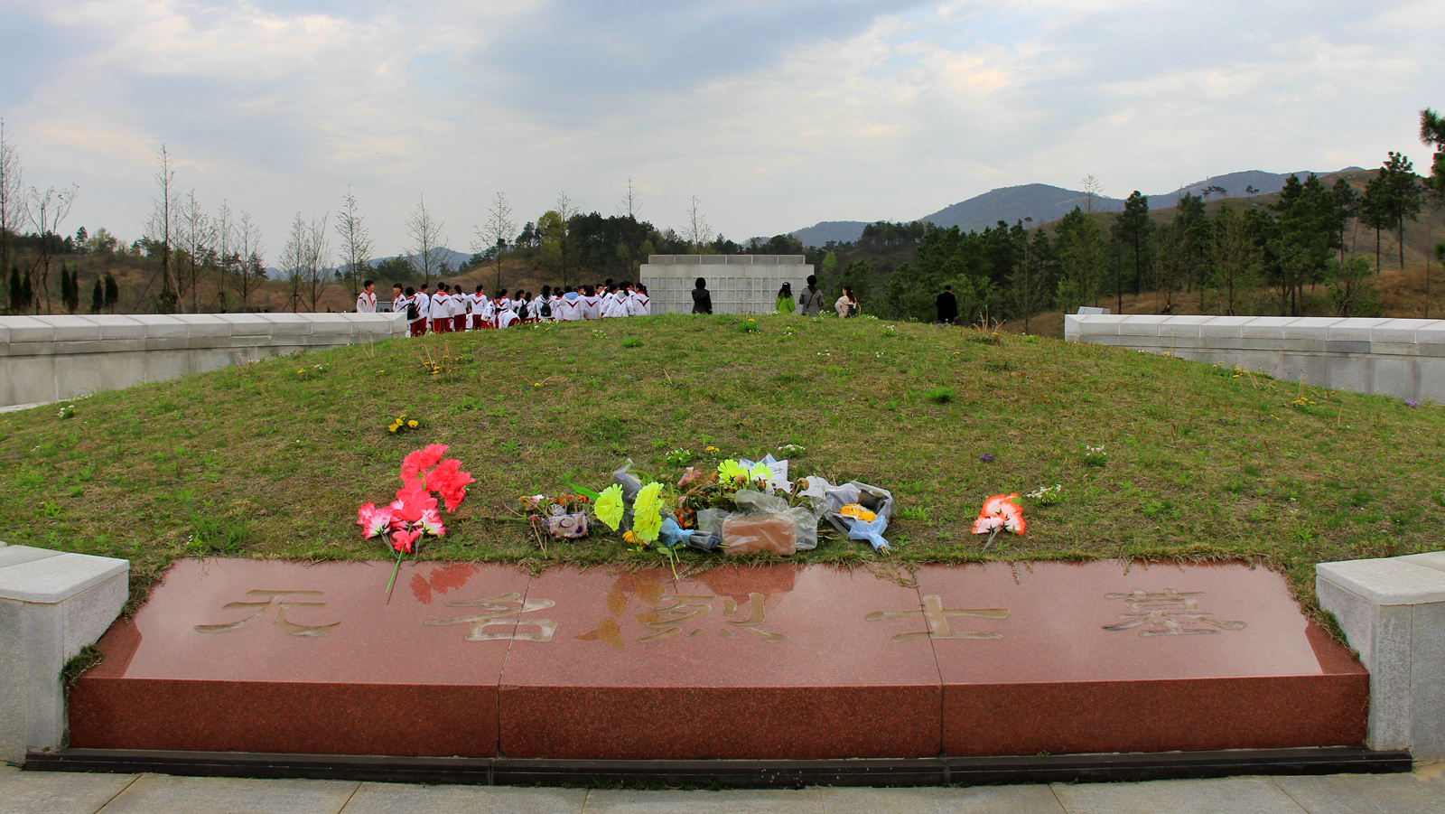 安庆革命先烈事迹,学校缅怀革命先烈新闻报道