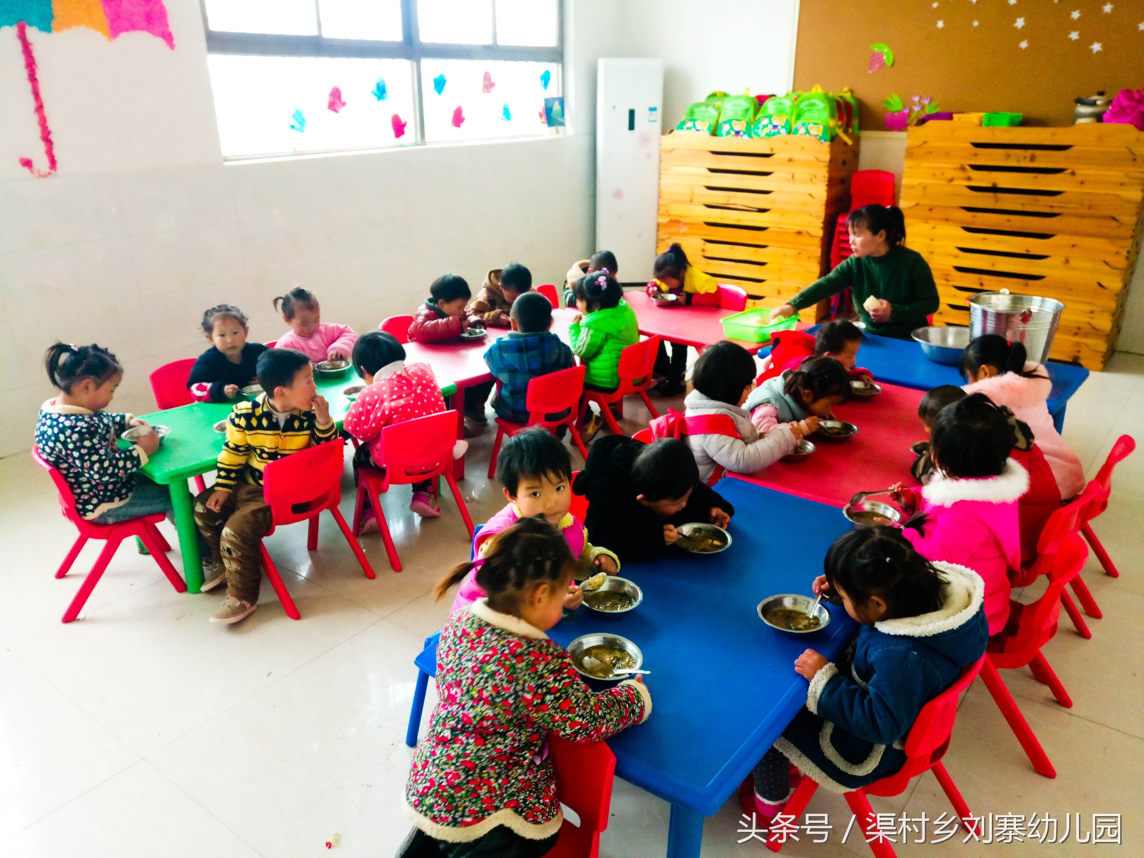 孩子每天在刘寨幼儿园吃什么呢？·孩子成长日记第二期