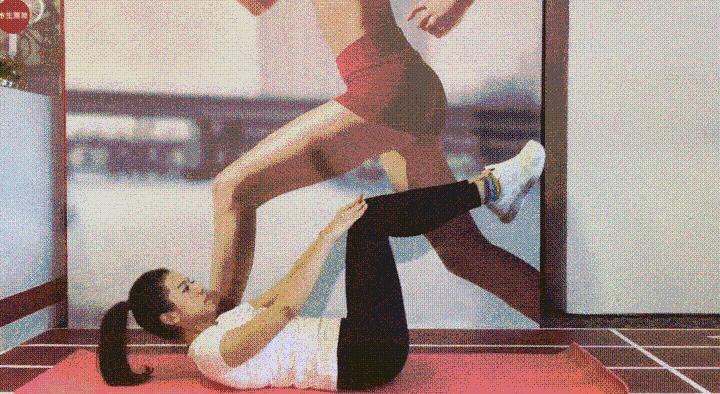 练这几个动作让你的大腿又细又直,练腿部所有部位最好动作