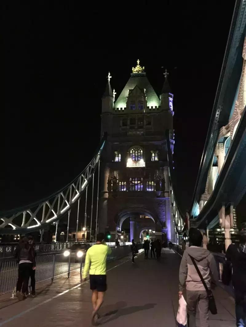 思潮英文：Yolanda访谈-做腐国旅游达人是怎样一种体验？