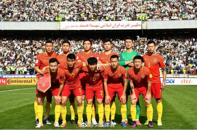 国足一胜一负,国足亚洲杯淘汰赛0:3惨败伊朗