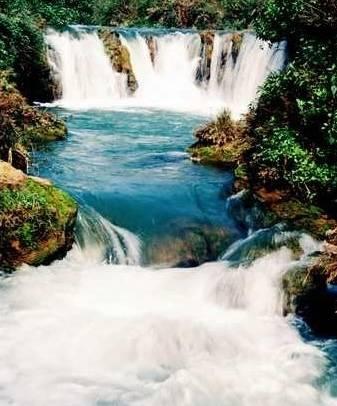 浜戝崡娉歌タ鍘跨編濂虫紓浜悧,浜戝崡绾㈡渤娉歌タ缇庡コ