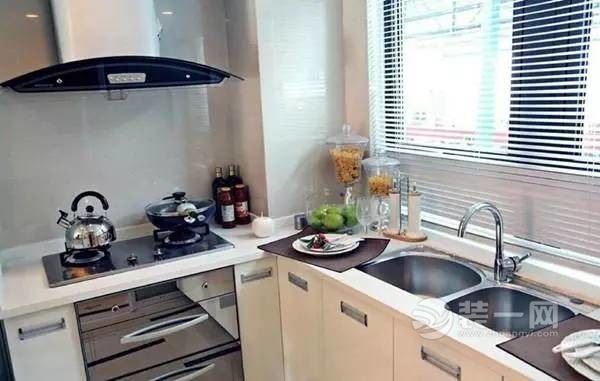 现在厨房卫生间的防水怎么做,厨房装地漏为什么要做防水