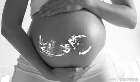 父亲得了肺癌儿子可以吸烟吗,父亲得了肺癌一直吃中药