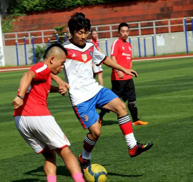 中国球迷唱南部之星,南部之星三冠王拜仁慕尼黑