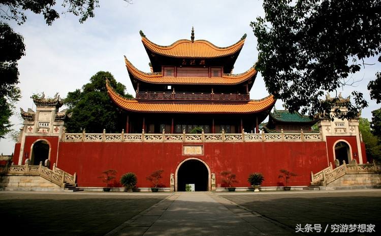 四大名楼岳阳楼的诗词,岳阳楼是沧州的四大名楼吗